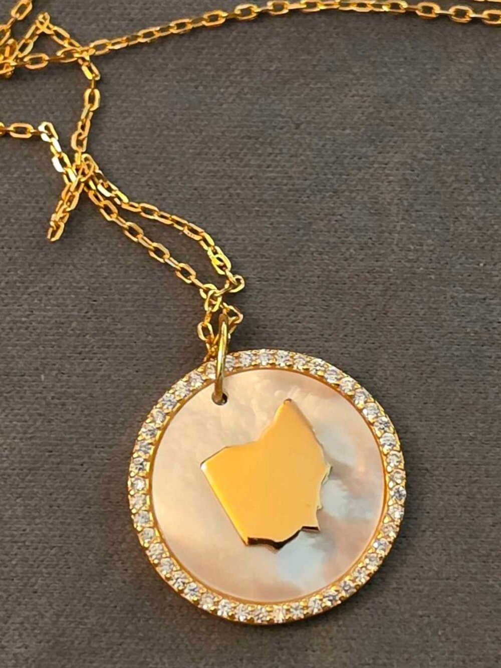 Fragrant Jewels Ohio Pendant
